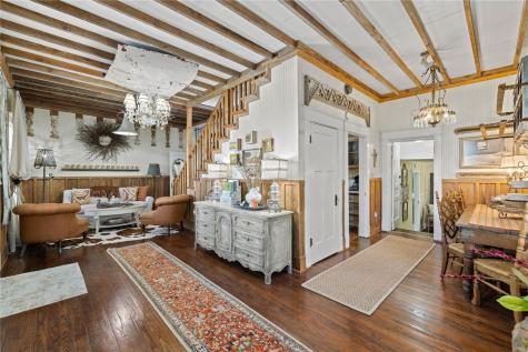 119 San Antonio Street Fredericksburg TX 78624