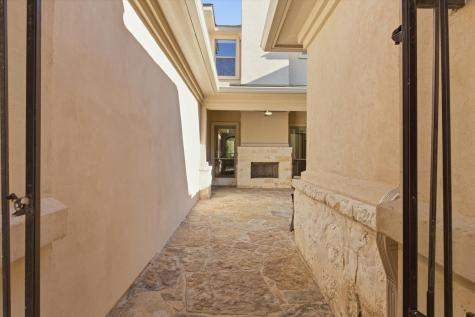 438 Stagecoach Trail San Marcos TX 78666