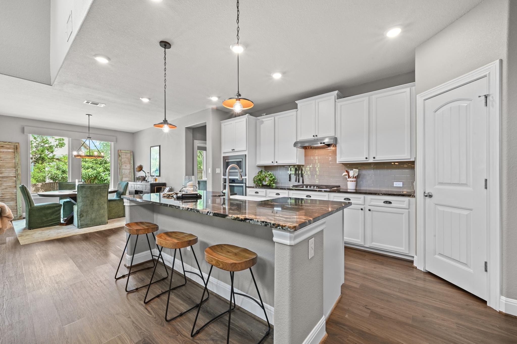 16032 La Rosa Drive Austin TX 78738