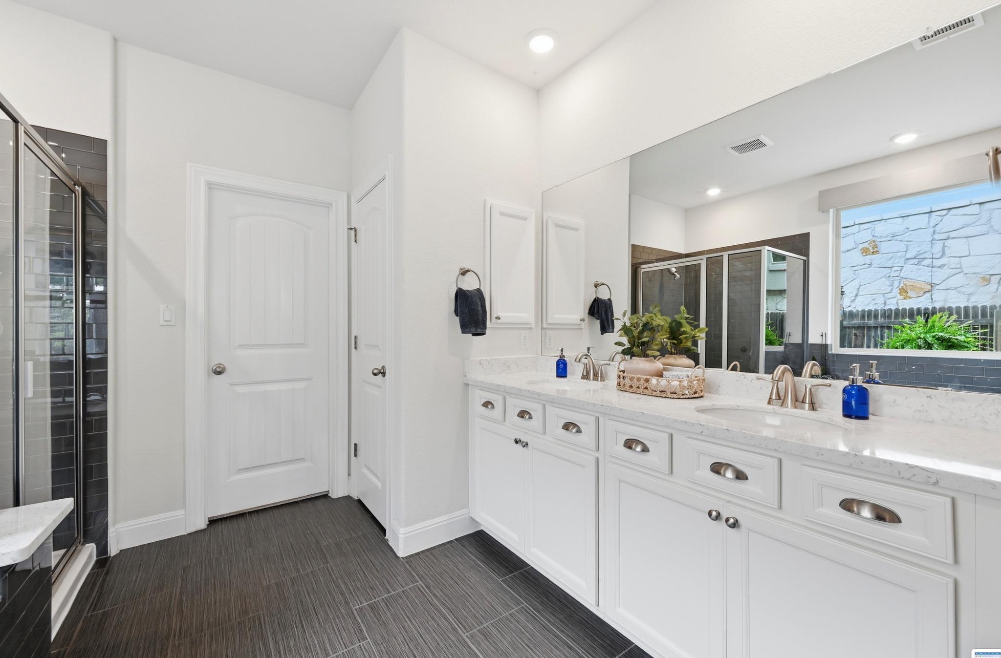 16032 La Rosa Drive Austin TX 78738