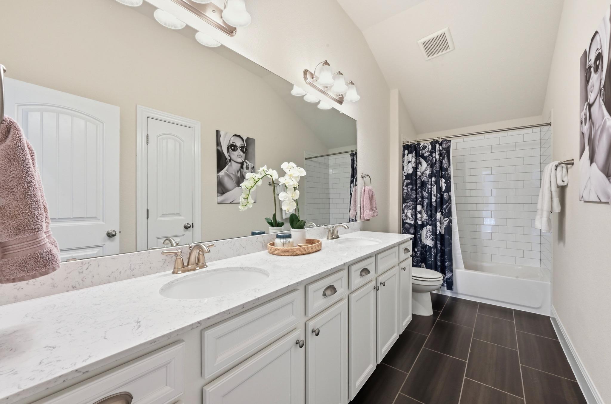 16032 La Rosa Drive Austin TX 78738