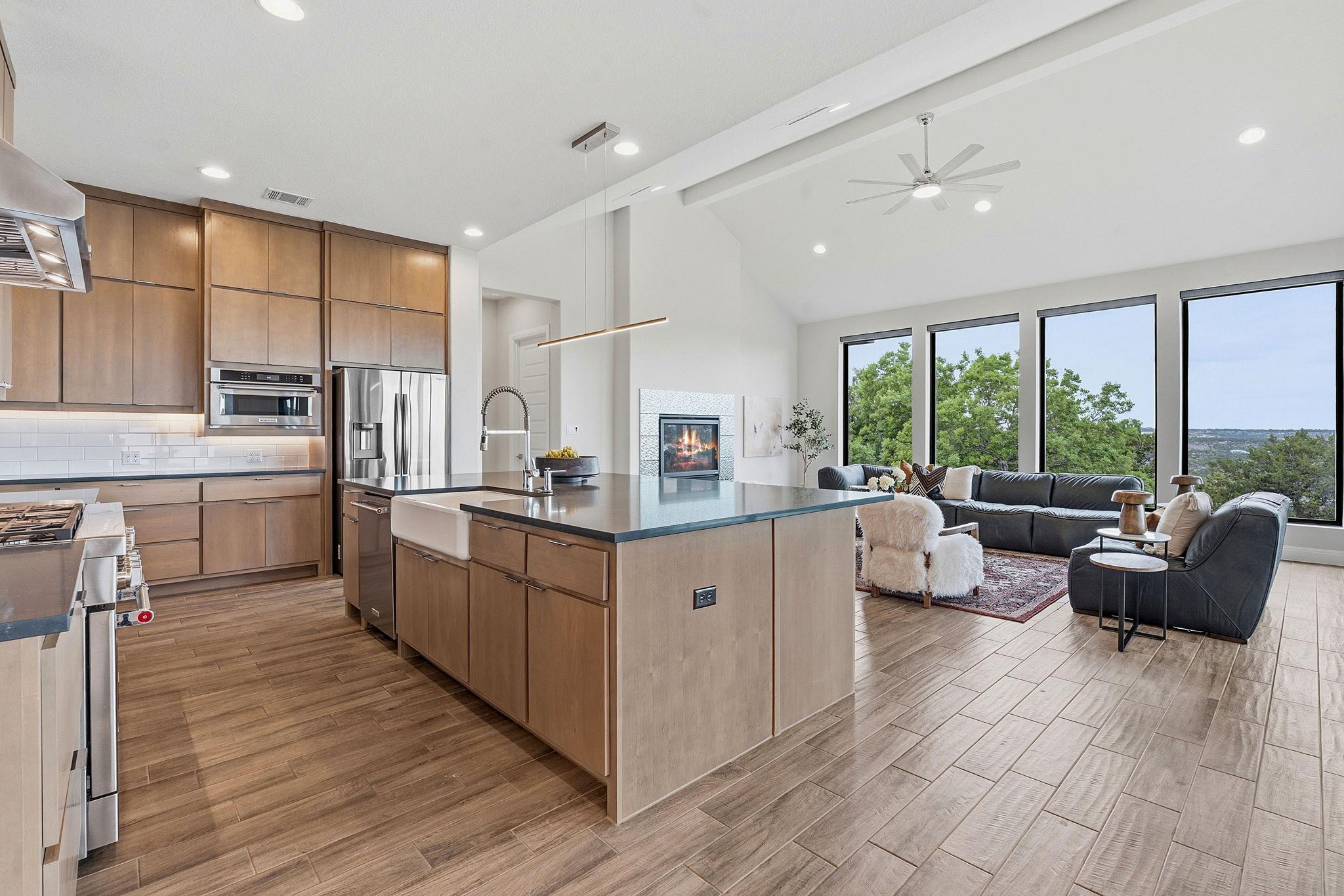 2414 Sunset Vista Circle Spicewood TX 78669