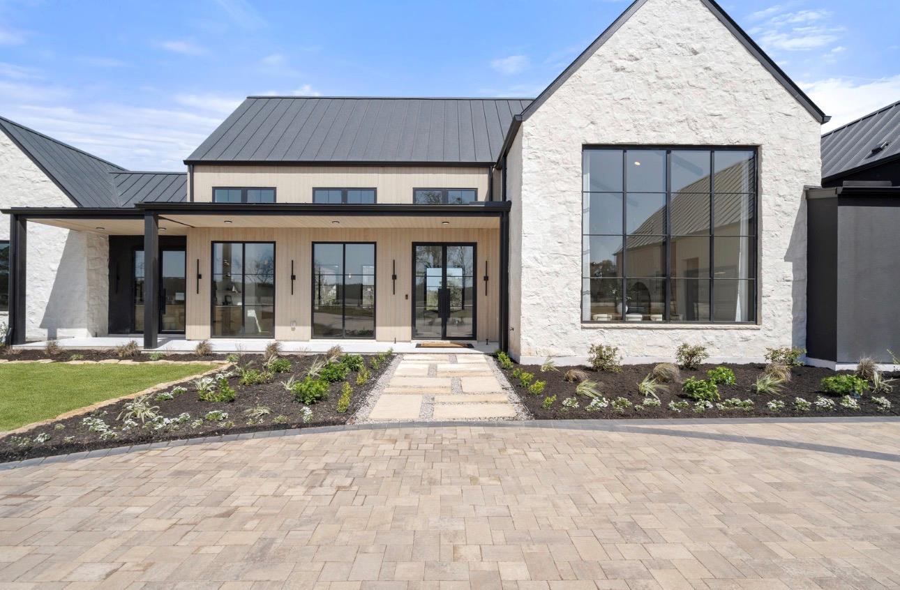 123 Landings Way Spicewood TX 78669