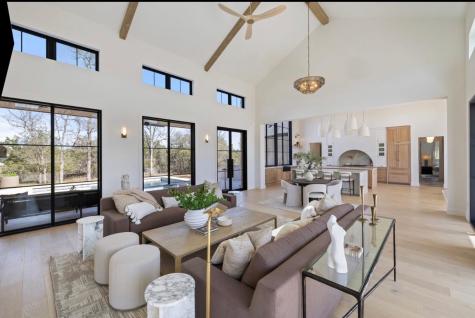 123 Landings Way Spicewood TX 78669