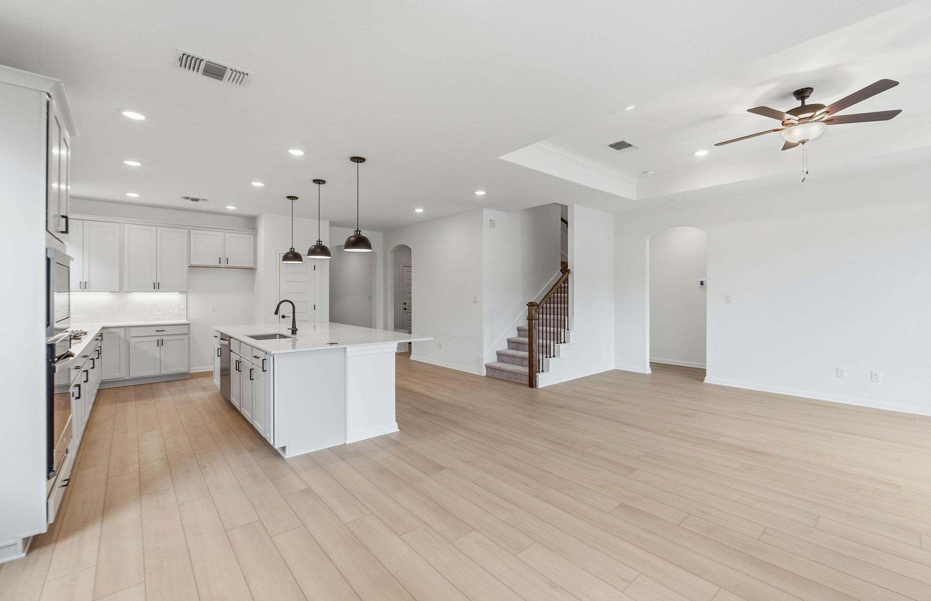 6917 Cliff Rose Drive Spicewood TX 78669
