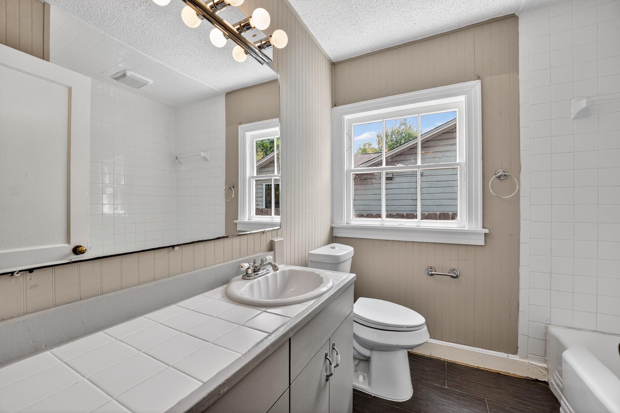 4907 Duval Street Austin TX 78751