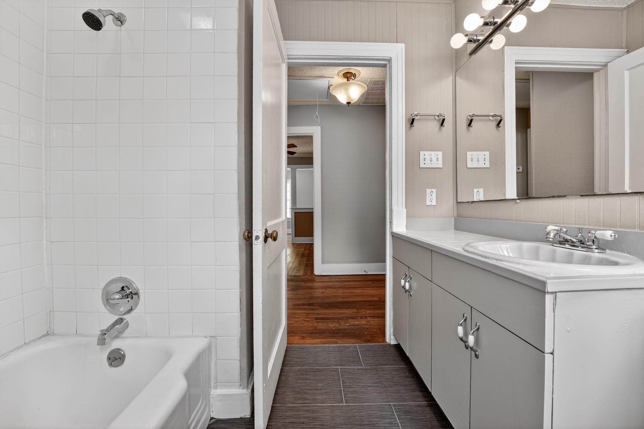 4907 Duval Street Austin TX 78751