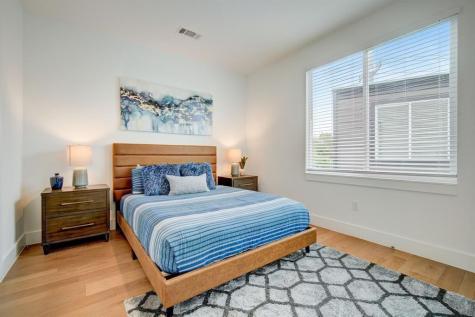 2406 W 10th Street Austin TX 78703