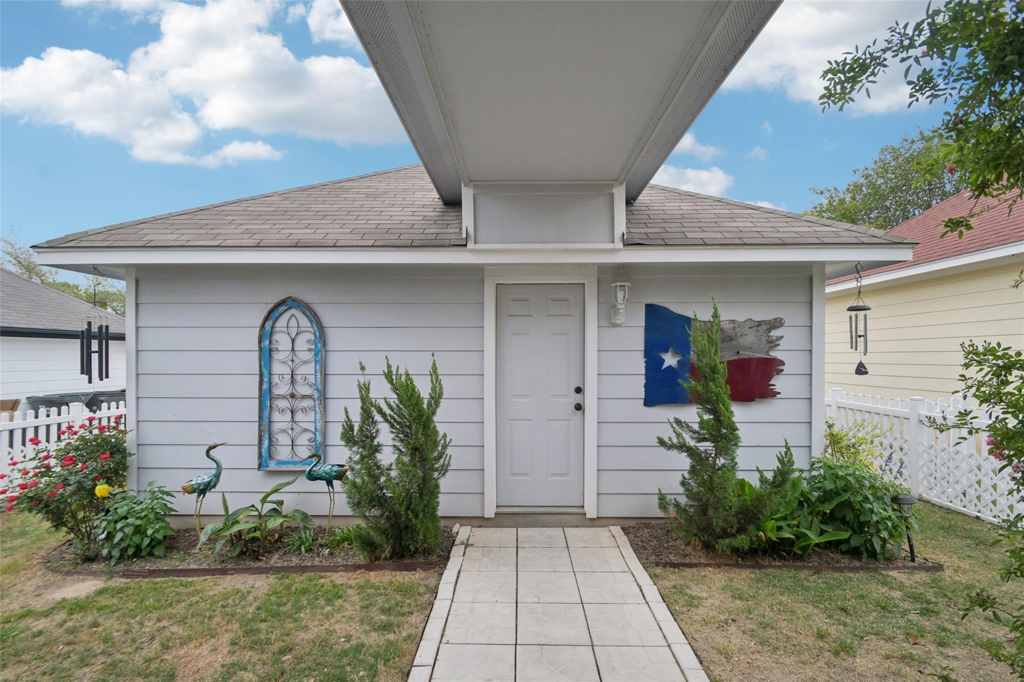 6084 Hartson Kyle TX 78640