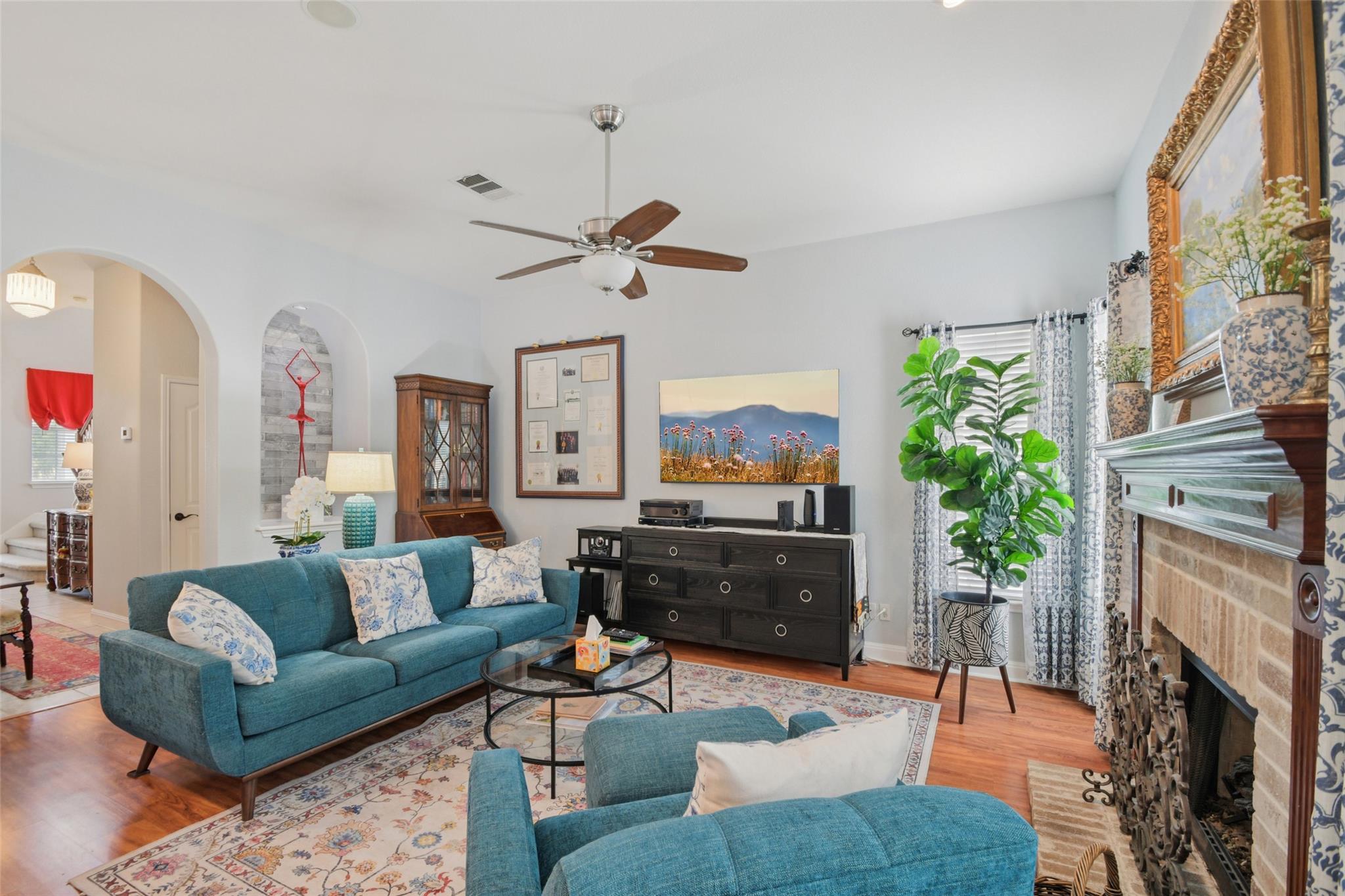 6084 Hartson Kyle TX 78640