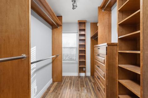 2710 Thrushwood Drive Austin TX 78757