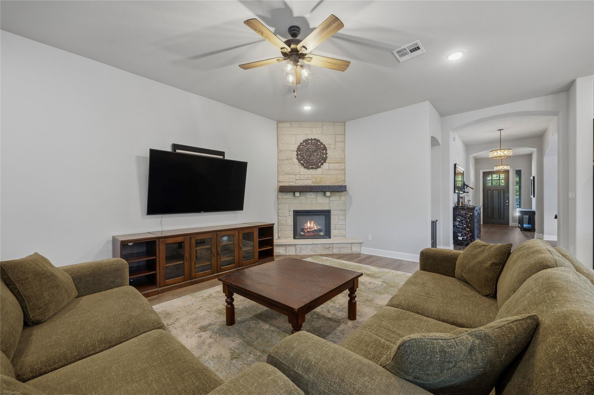2905 Mossy Springs Drive Leander TX 78641