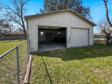 803 W 25th Street Cameron TX 76520
