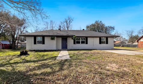 803 W 25th Street Cameron TX 76520