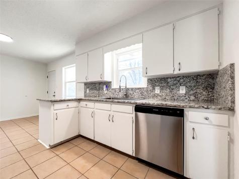 803 W 25th Street Cameron TX 76520