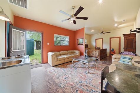 169 Ann Powell Road Smithville TX 78957