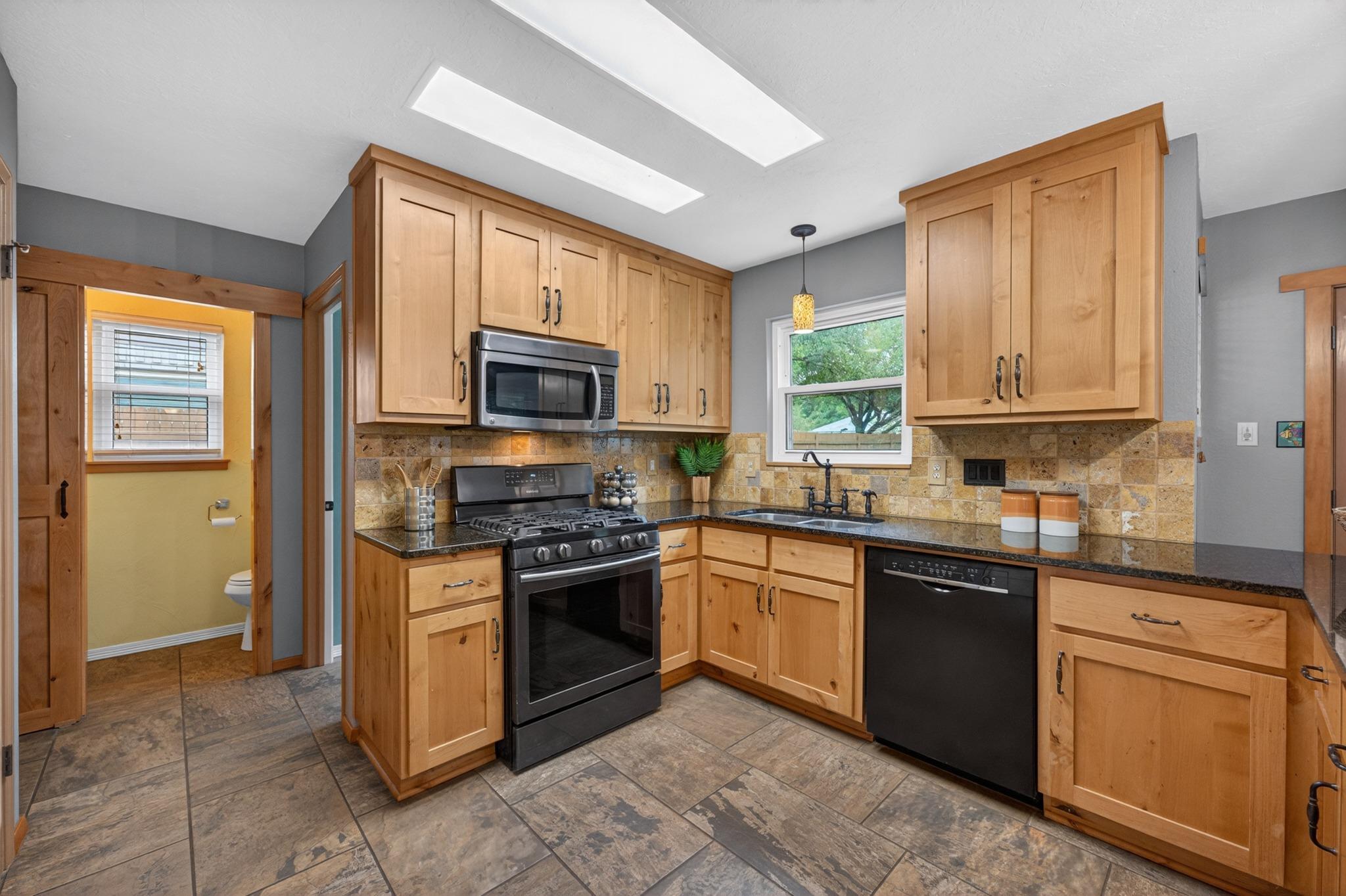 1200 Mountain View Drive Pflugerville TX 78660