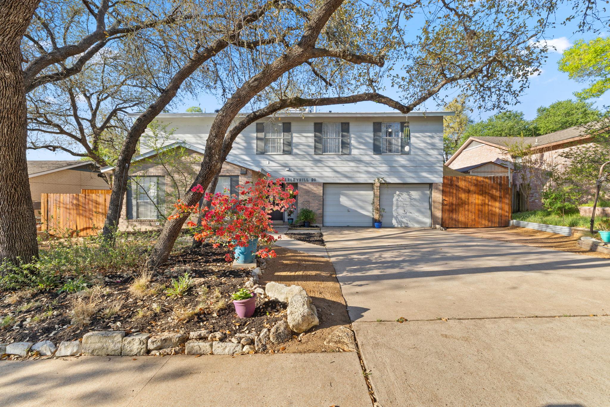 2715 Harleyhill Drive Austin TX 78745