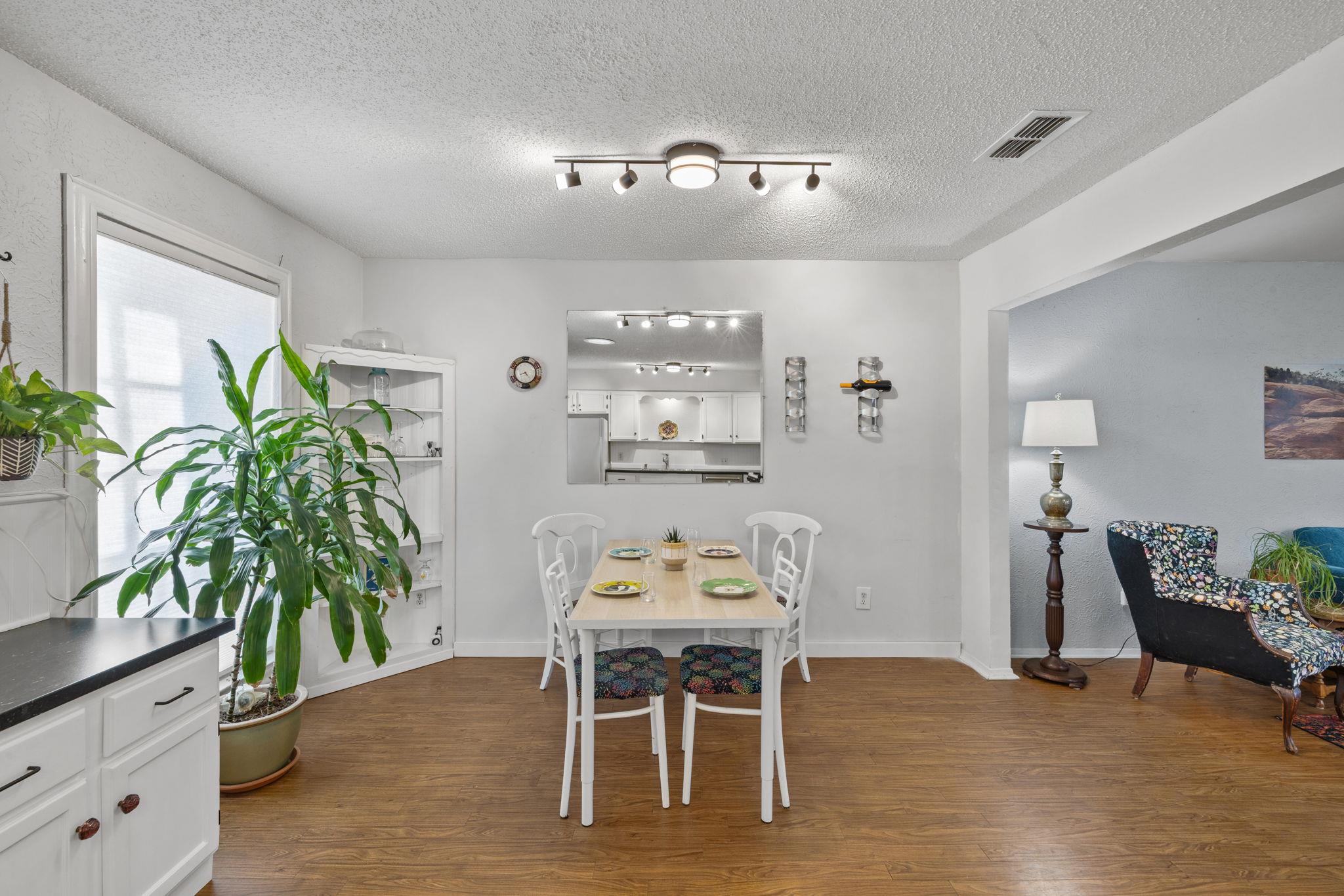 2715 Harleyhill Drive Austin TX 78745