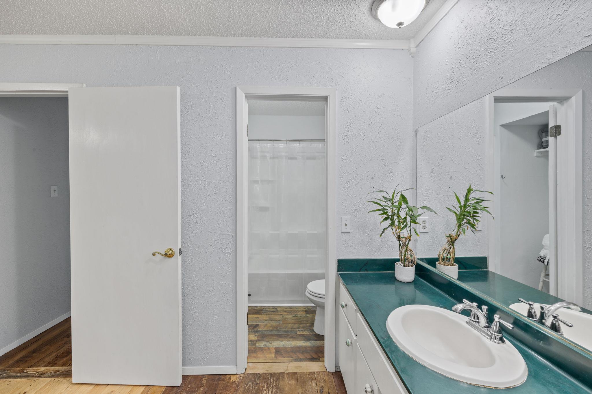 2715 Harleyhill Drive Austin TX 78745
