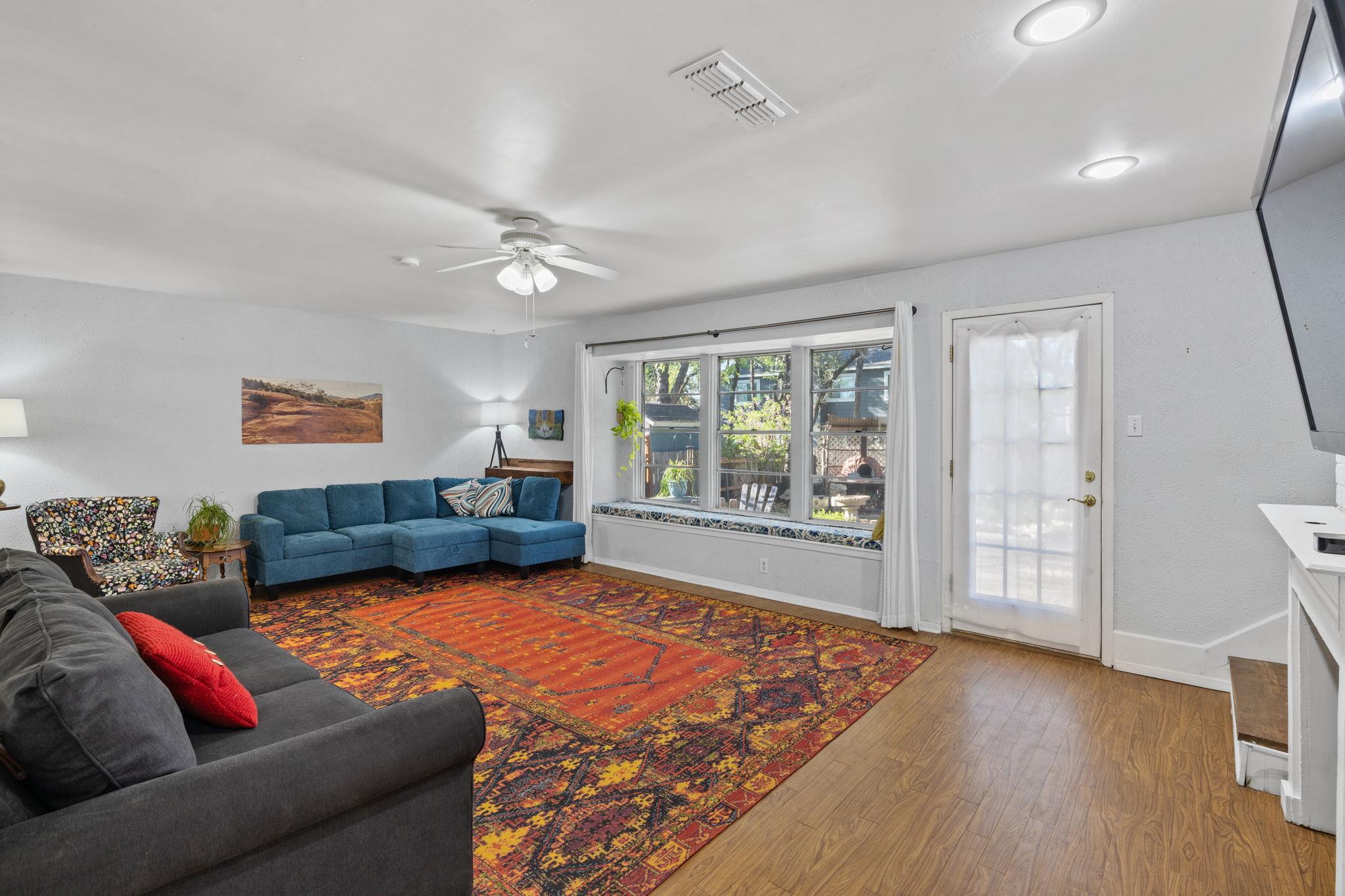2715 Harleyhill Drive Austin TX 78745