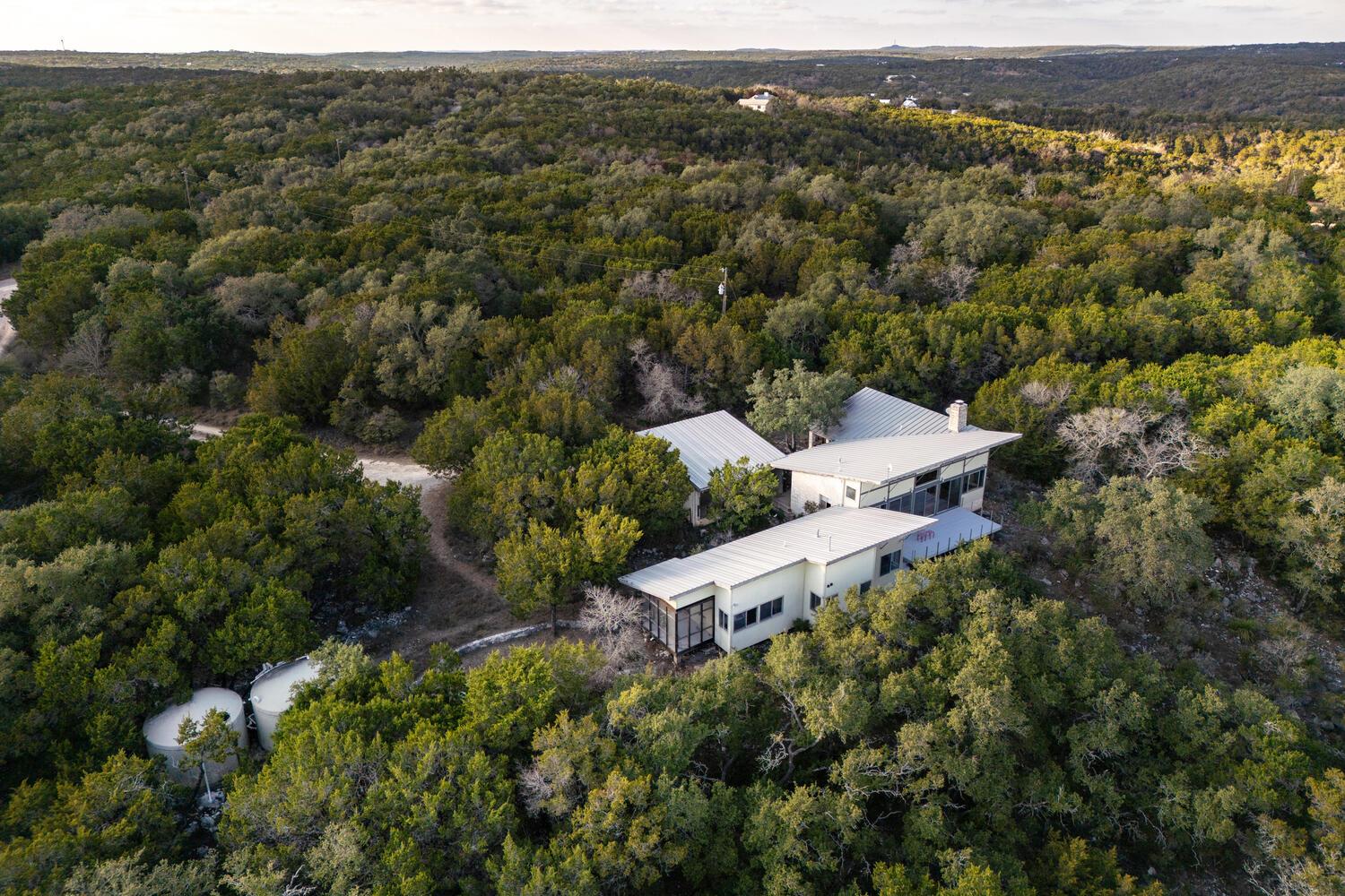 1401 Red Hawk Road Wimberley TX 78676