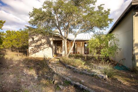 1401 Red Hawk Road Wimberley TX 78676