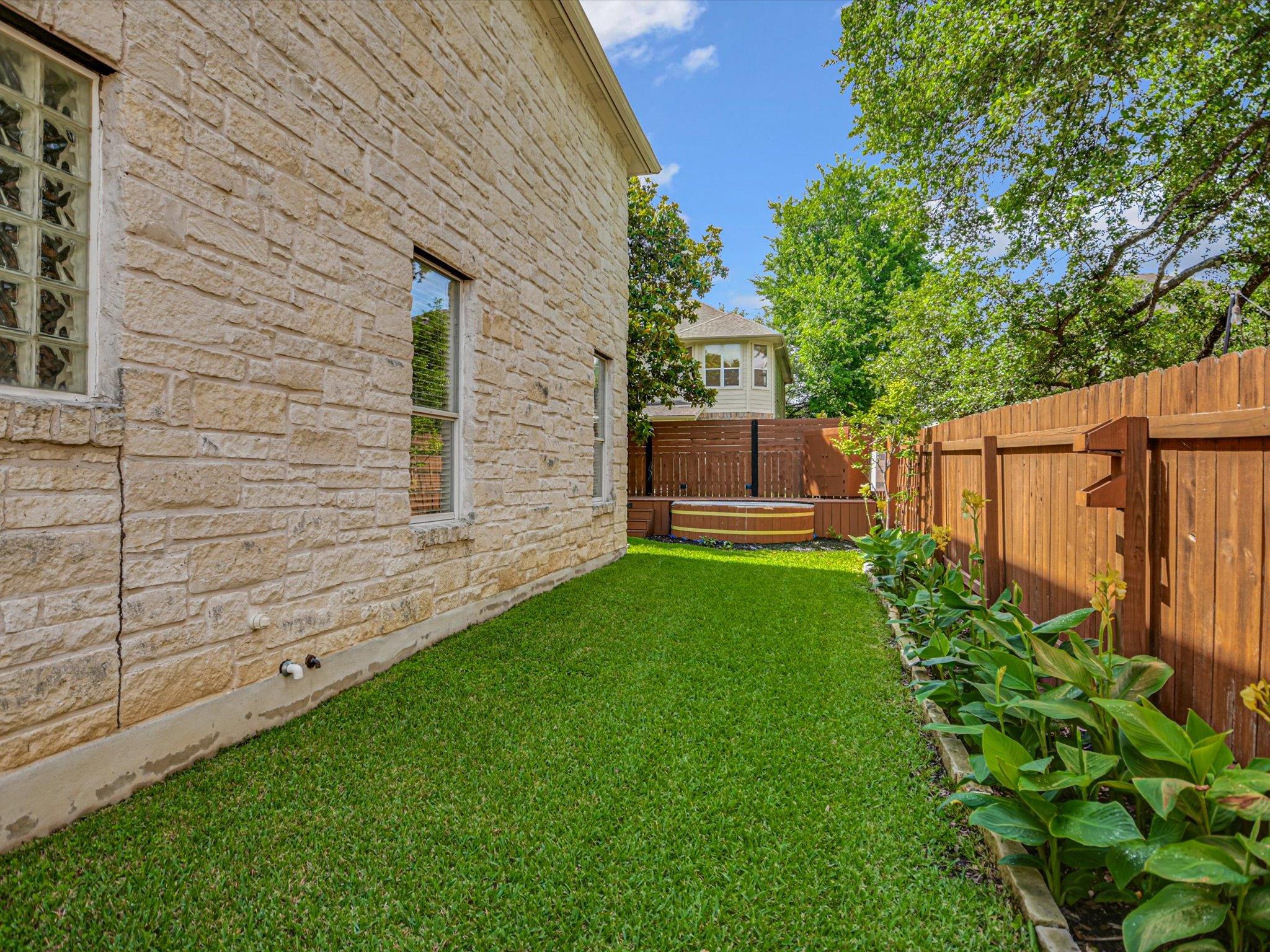 2007 Forest Hill Cove Round Rock TX 78665