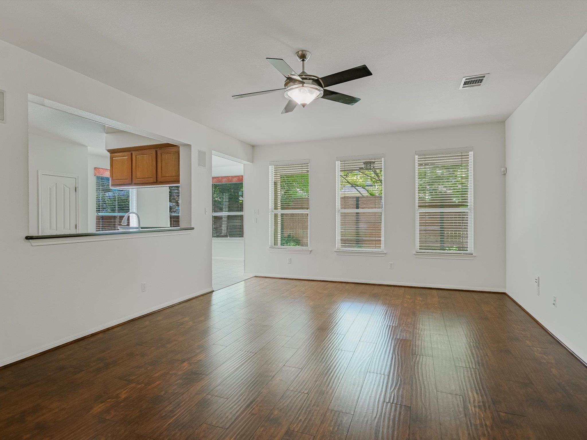 2007 Forest Hill Cove Round Rock TX 78665