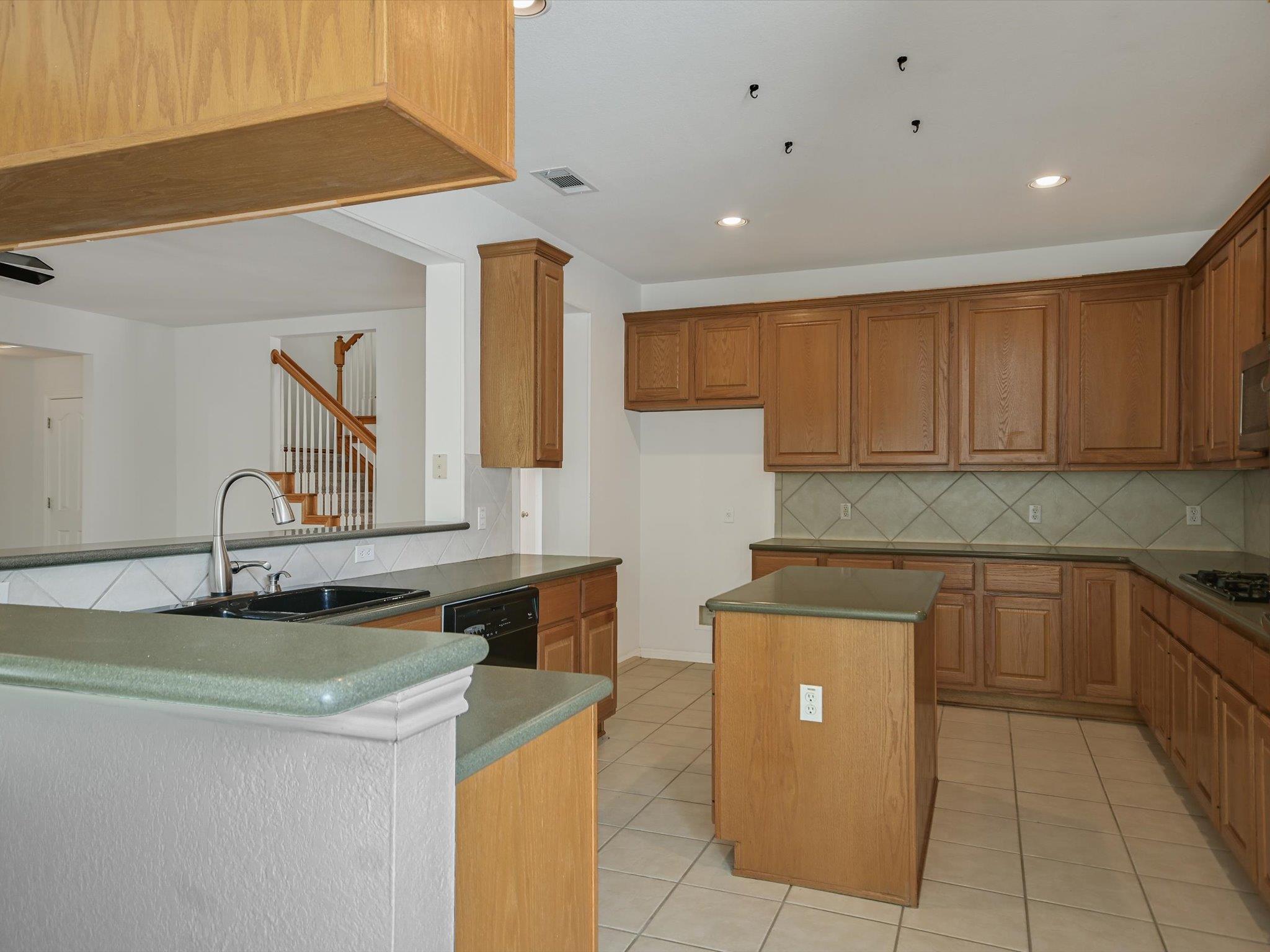 2007 Forest Hill Cove Round Rock TX 78665