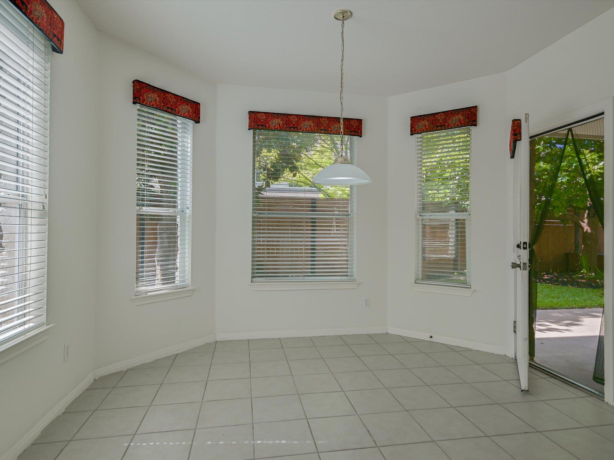 2007 Forest Hill Cove Round Rock TX 78665