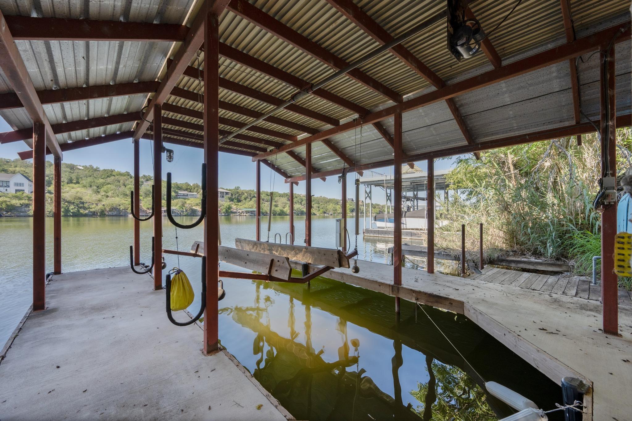 401 Crestview Drive Marble Falls TX 78654