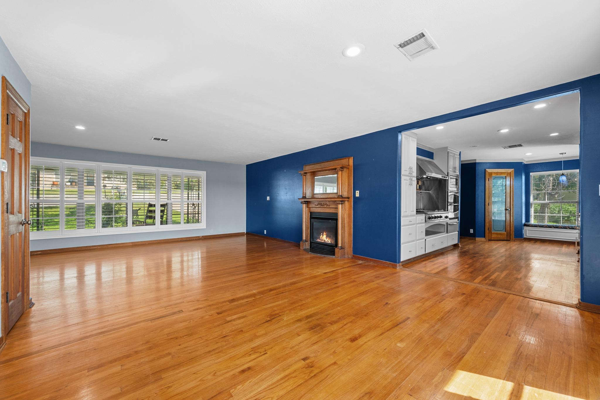 401 Crestview Drive Marble Falls TX 78654