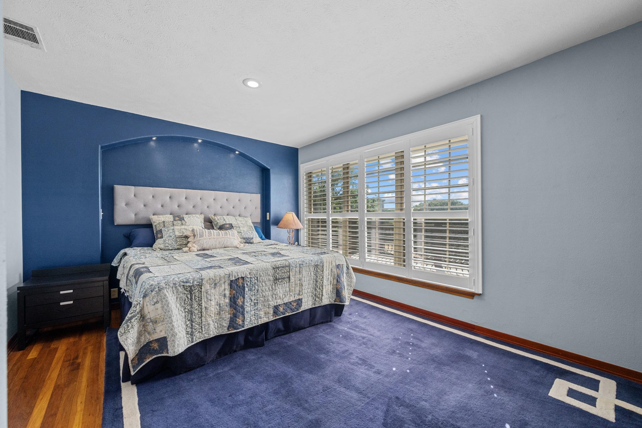 401 Crestview Drive Marble Falls TX 78654