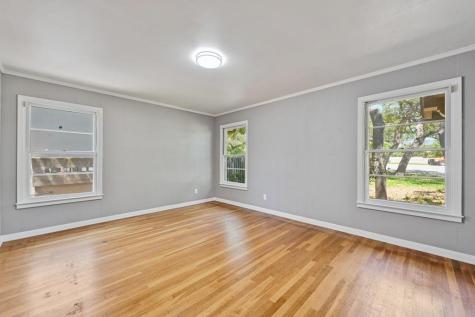4809 Crestway Drive Austin TX 78731
