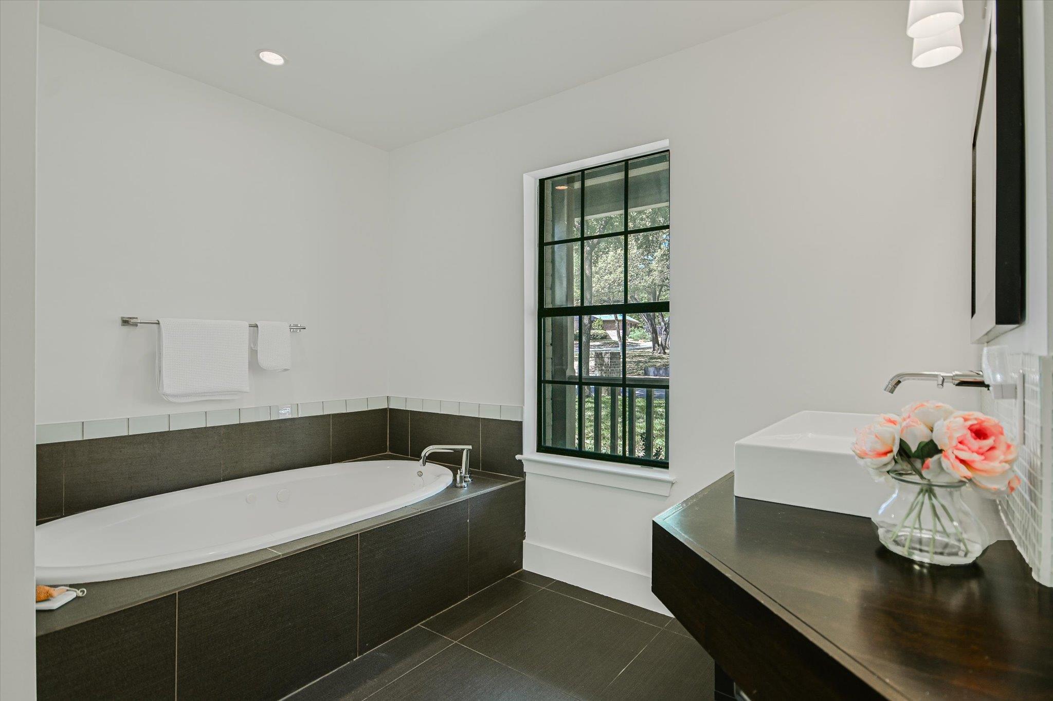3117 Eanes Circle Austin TX 78746