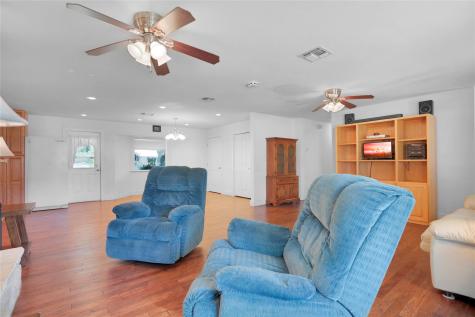 661 W South Street Bertram TX 78605