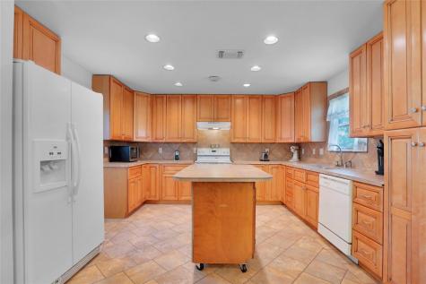 661 W South Street Bertram TX 78605