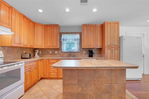 661 W South Street Bertram TX 78605