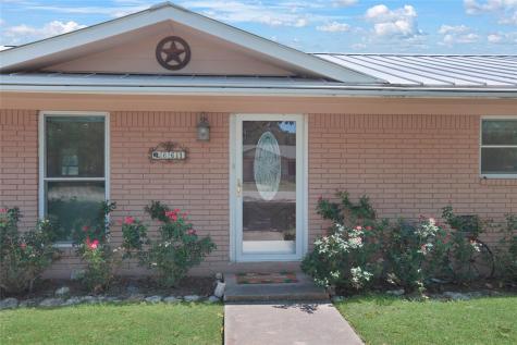 661 W South Street Bertram TX 78605