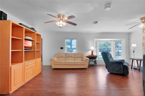 661 W South Street Bertram TX 78605