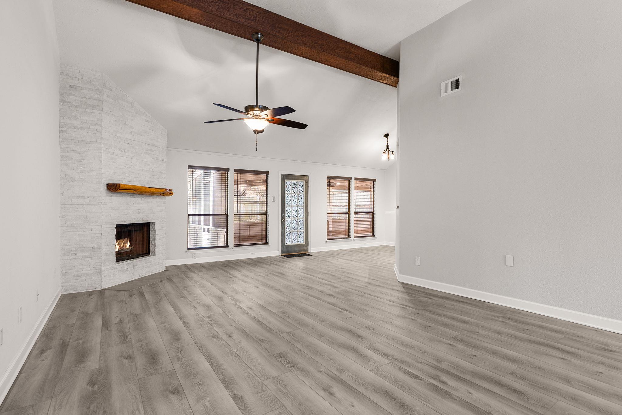 2409 Water Well Lane Austin TX 78728