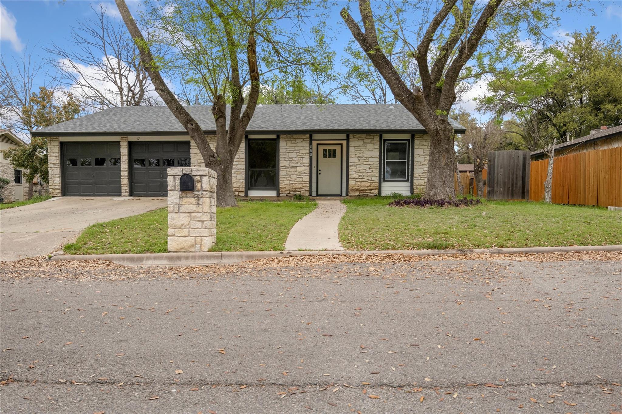 502 Pintail Lane Taylor TX 76574