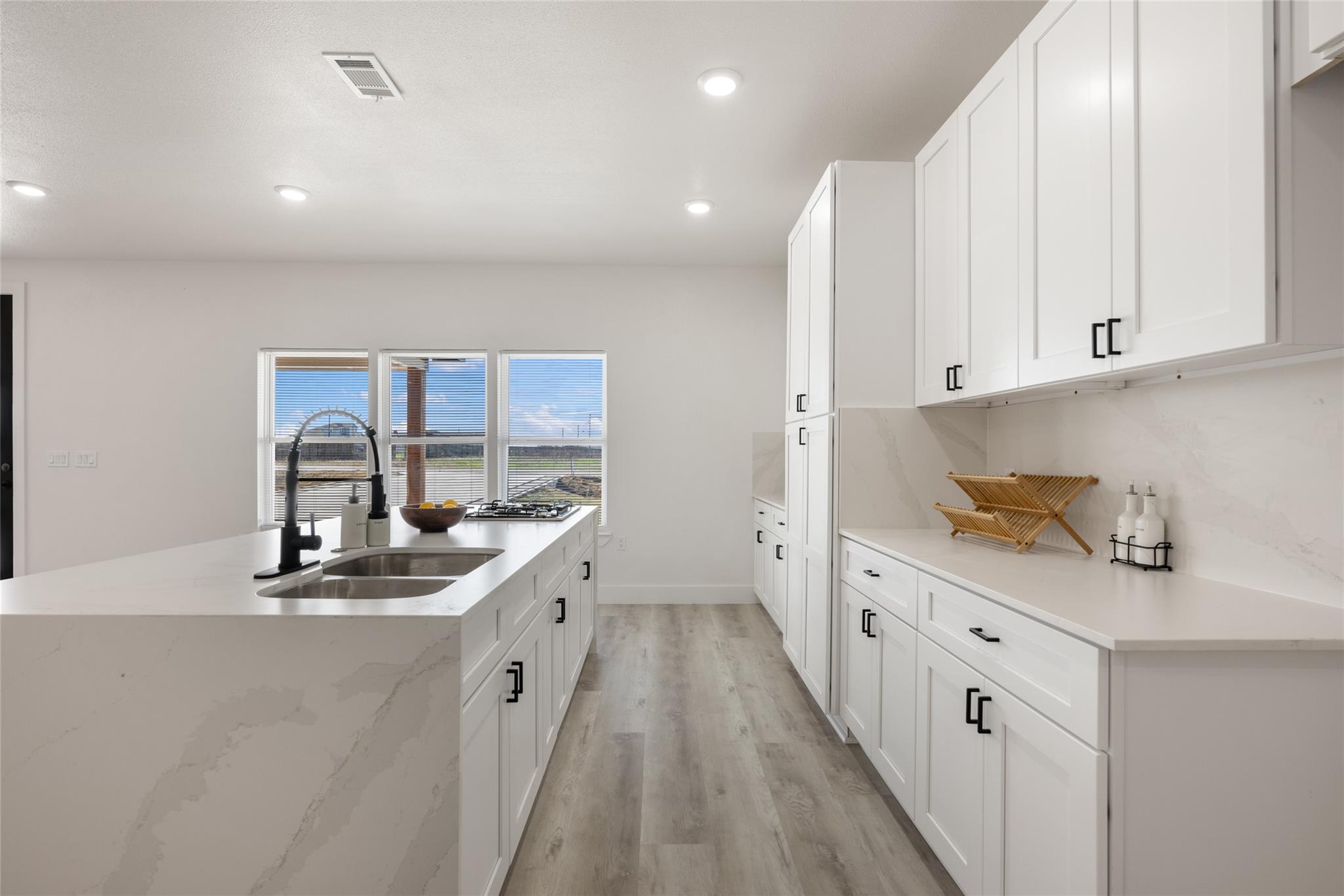 195 Bianca Circle Del Valle TX 78617