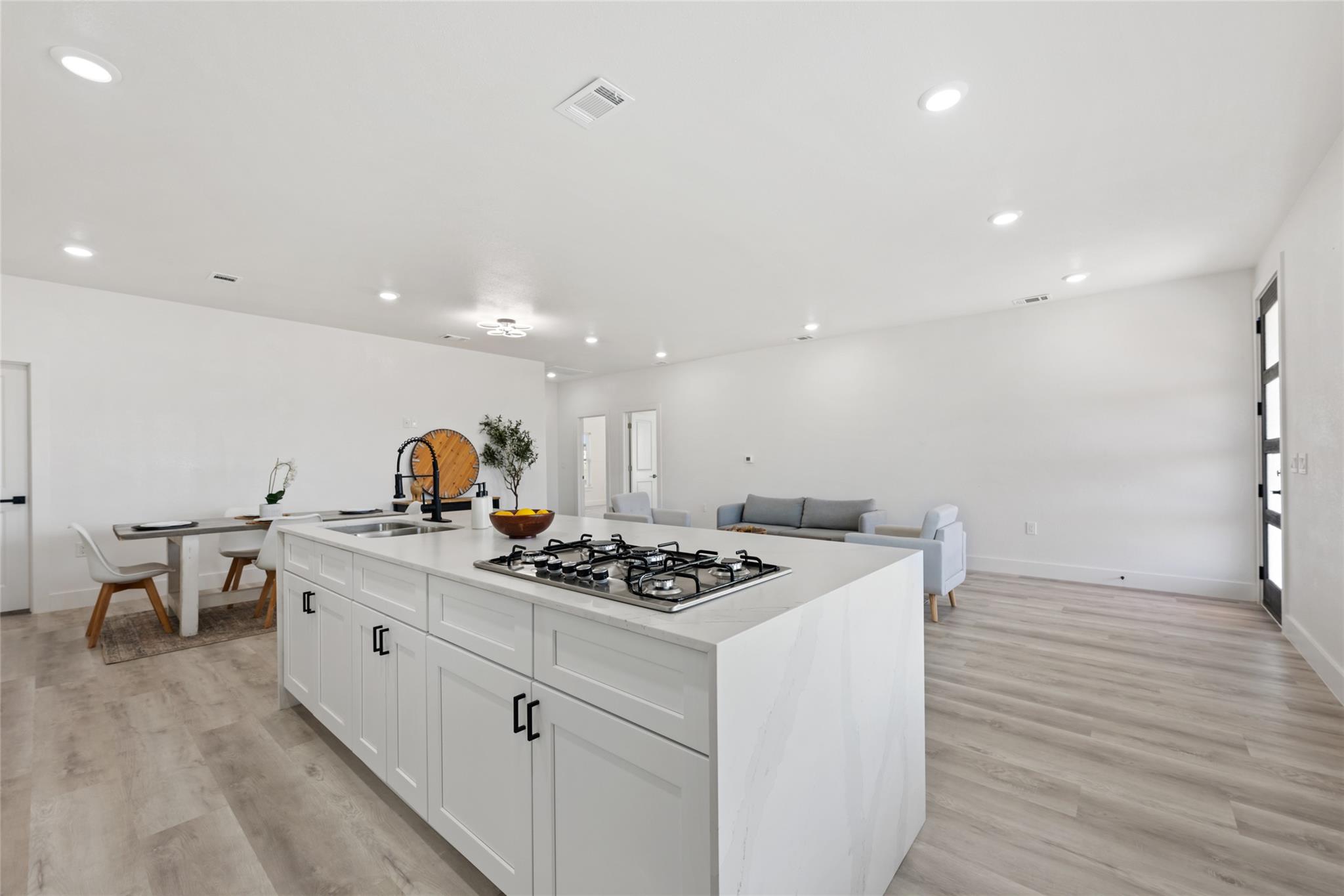 195 Bianca Circle Del Valle TX 78617
