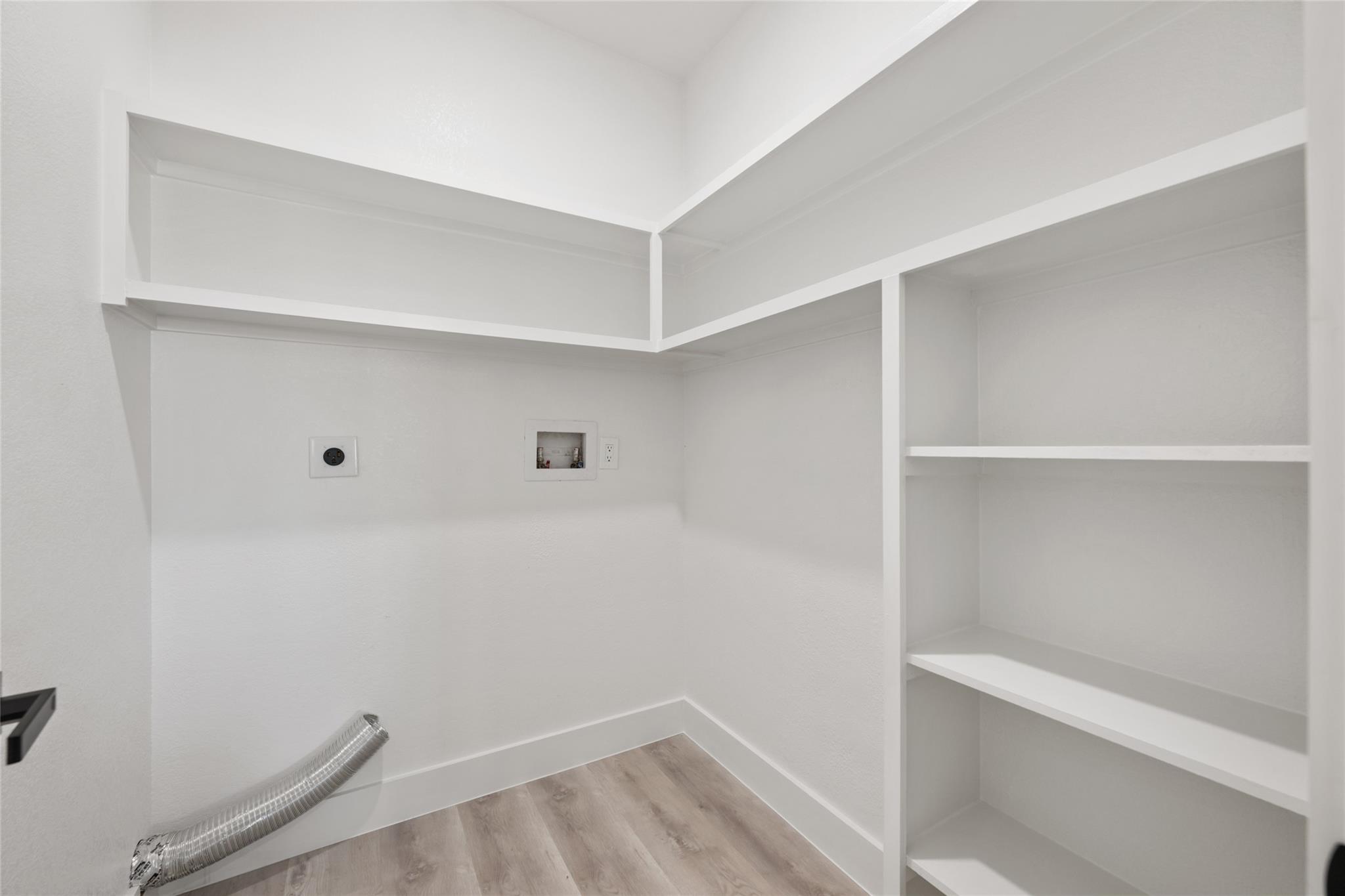 195 Bianca Circle Del Valle TX 78617