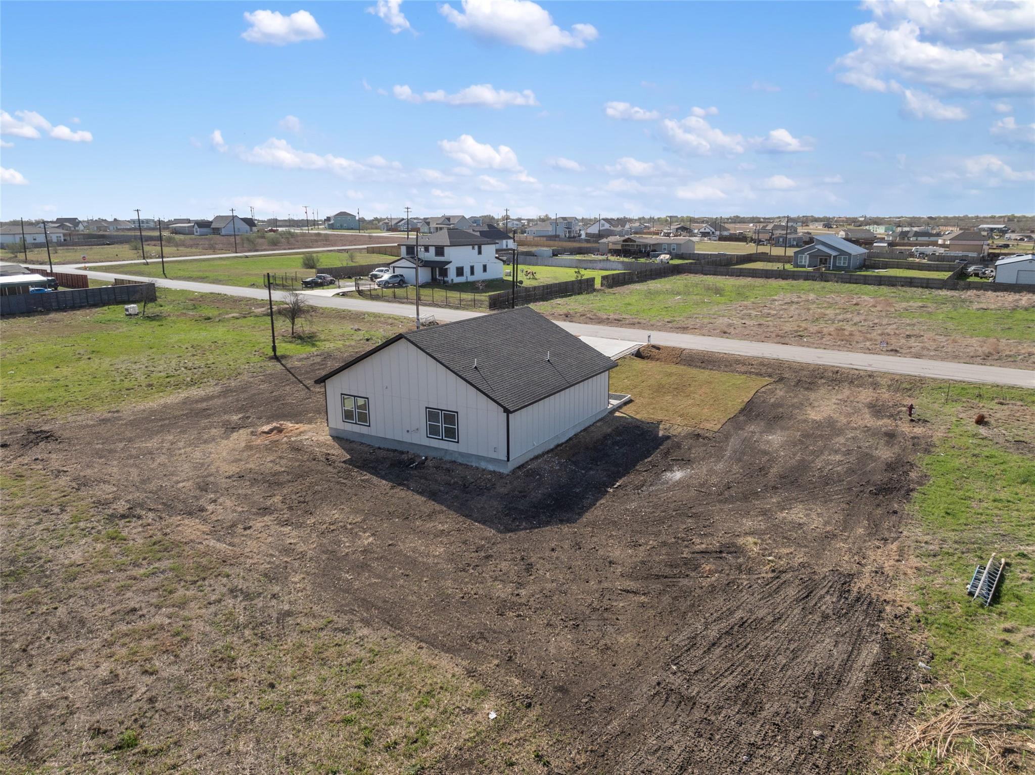 195 Bianca Circle Del Valle TX 78617