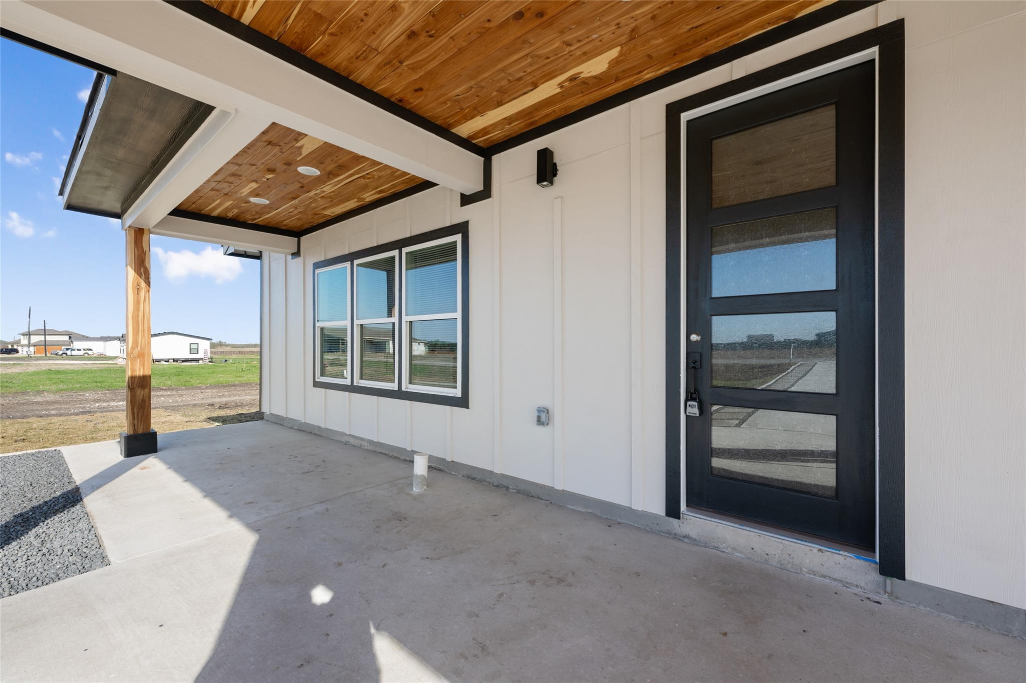 195 Bianca Circle Del Valle TX 78617