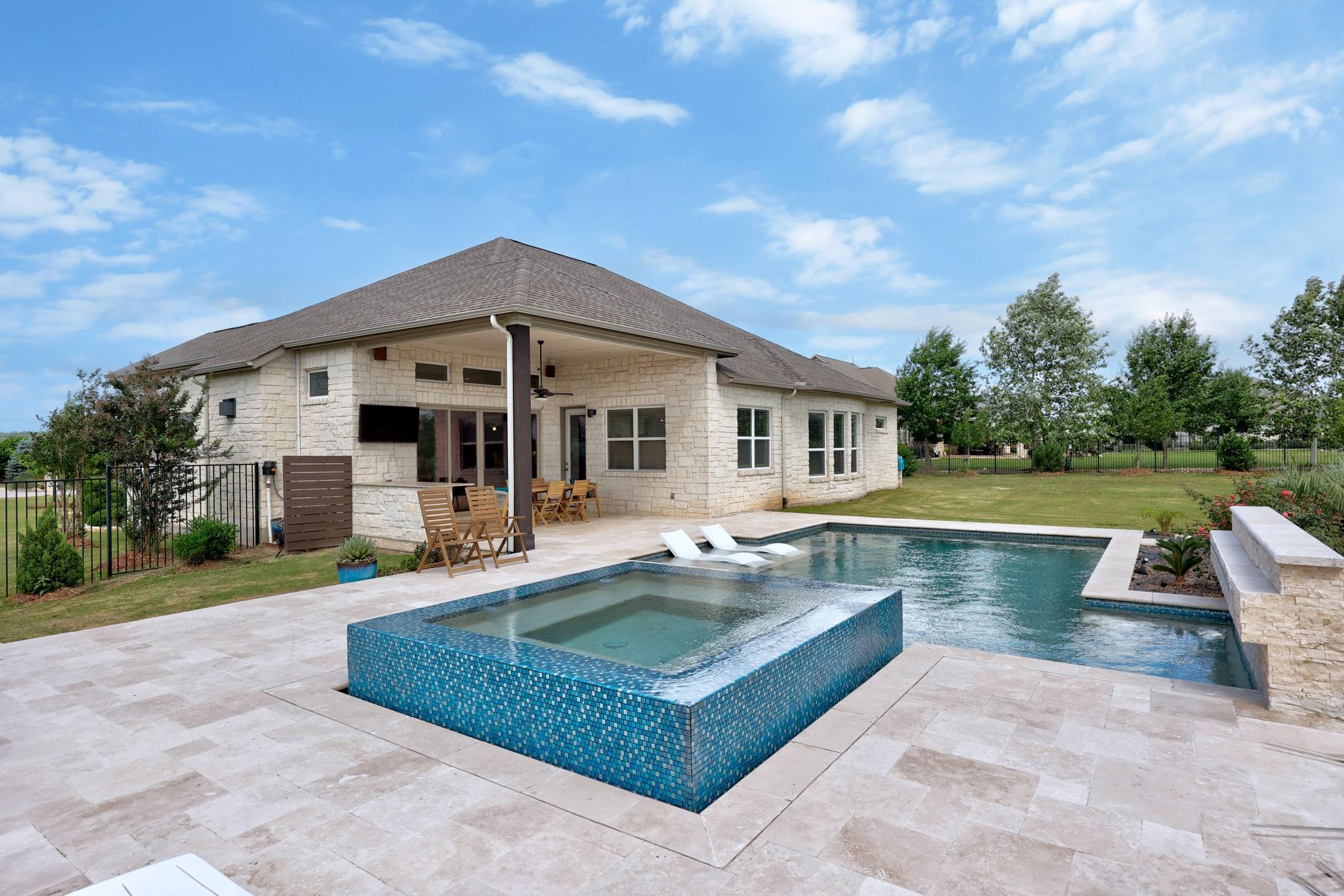 331 Linden Loop Driftwood TX 78619