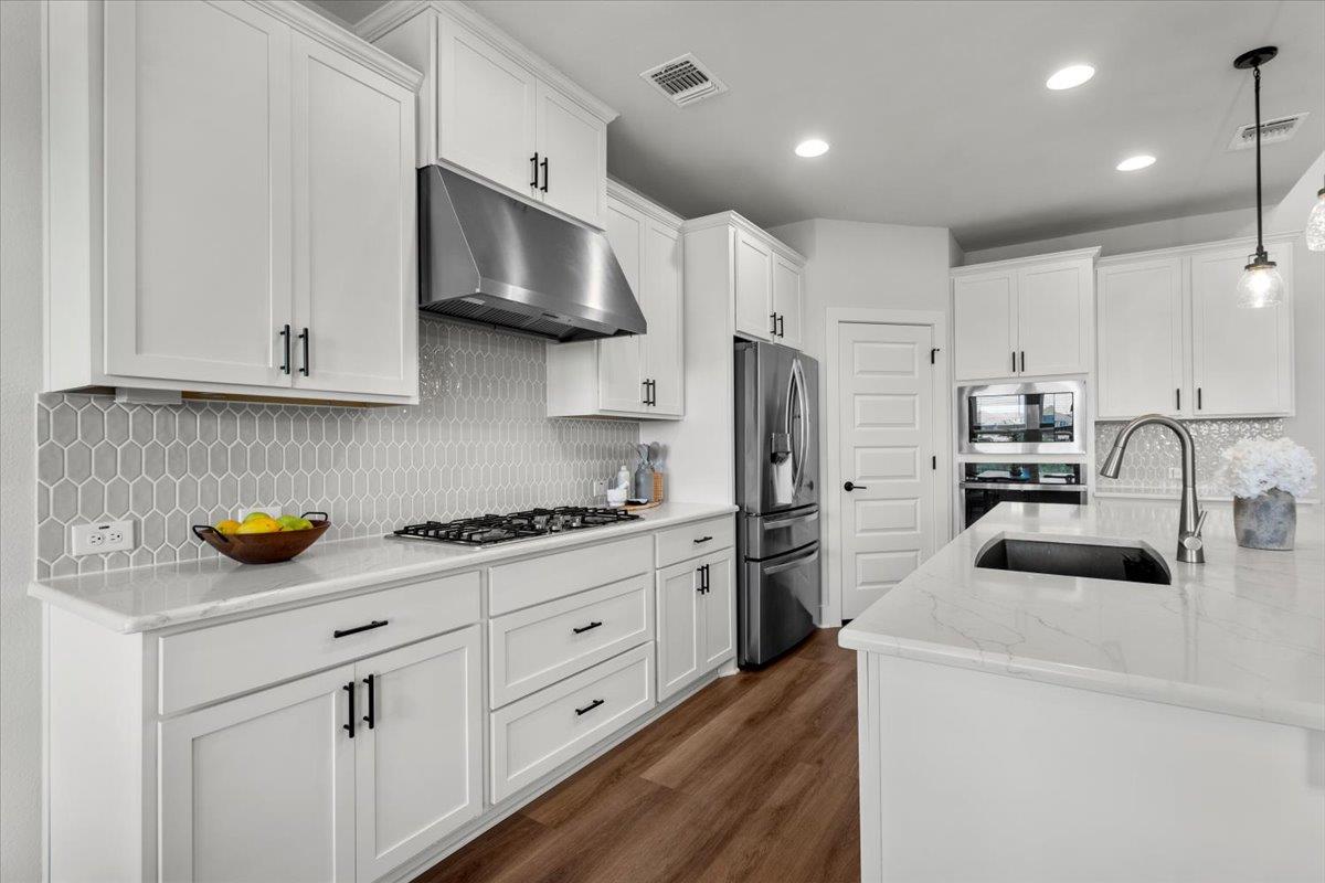 8509 Thompson Teal Trail Austin TX 78744